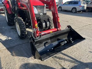 🚜 Трактор 60 к.с. с челен товарач и кабина – мощност и практичност на супер цена!